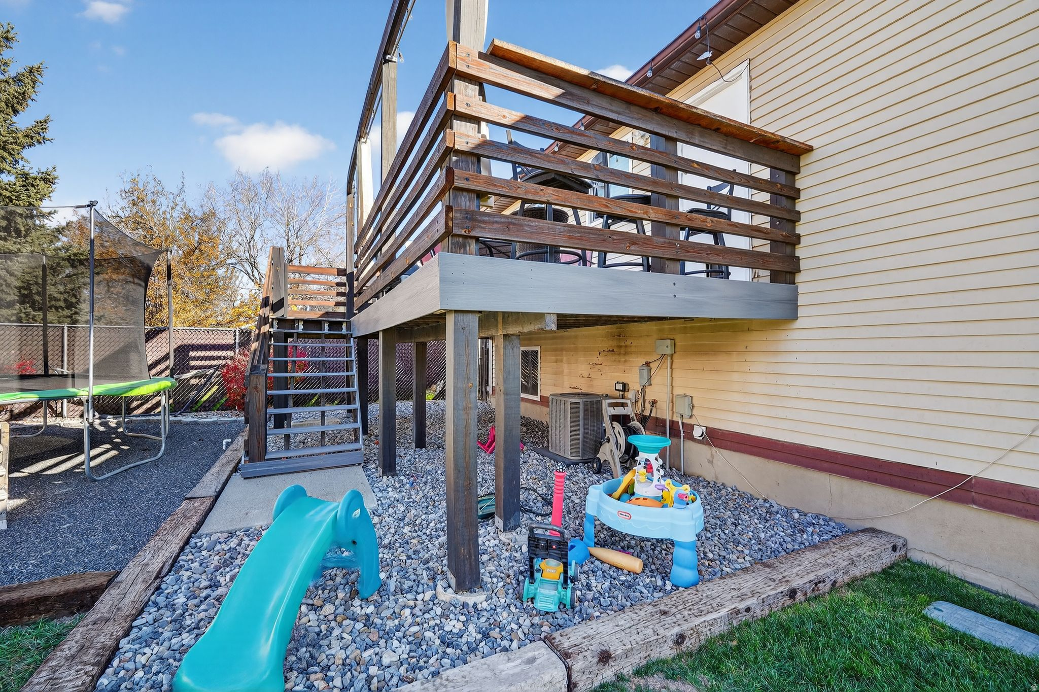 WOOD COV E PARK - Residential