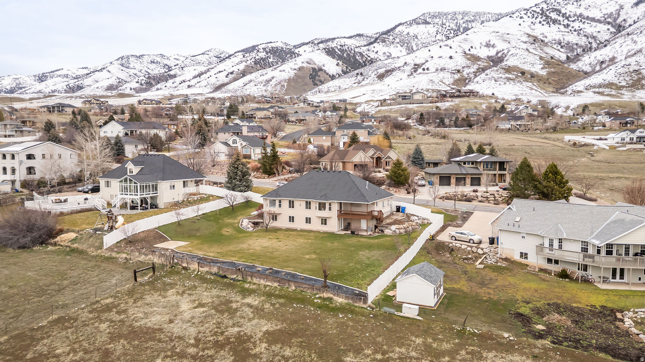 CANYON RIDGE - Residential