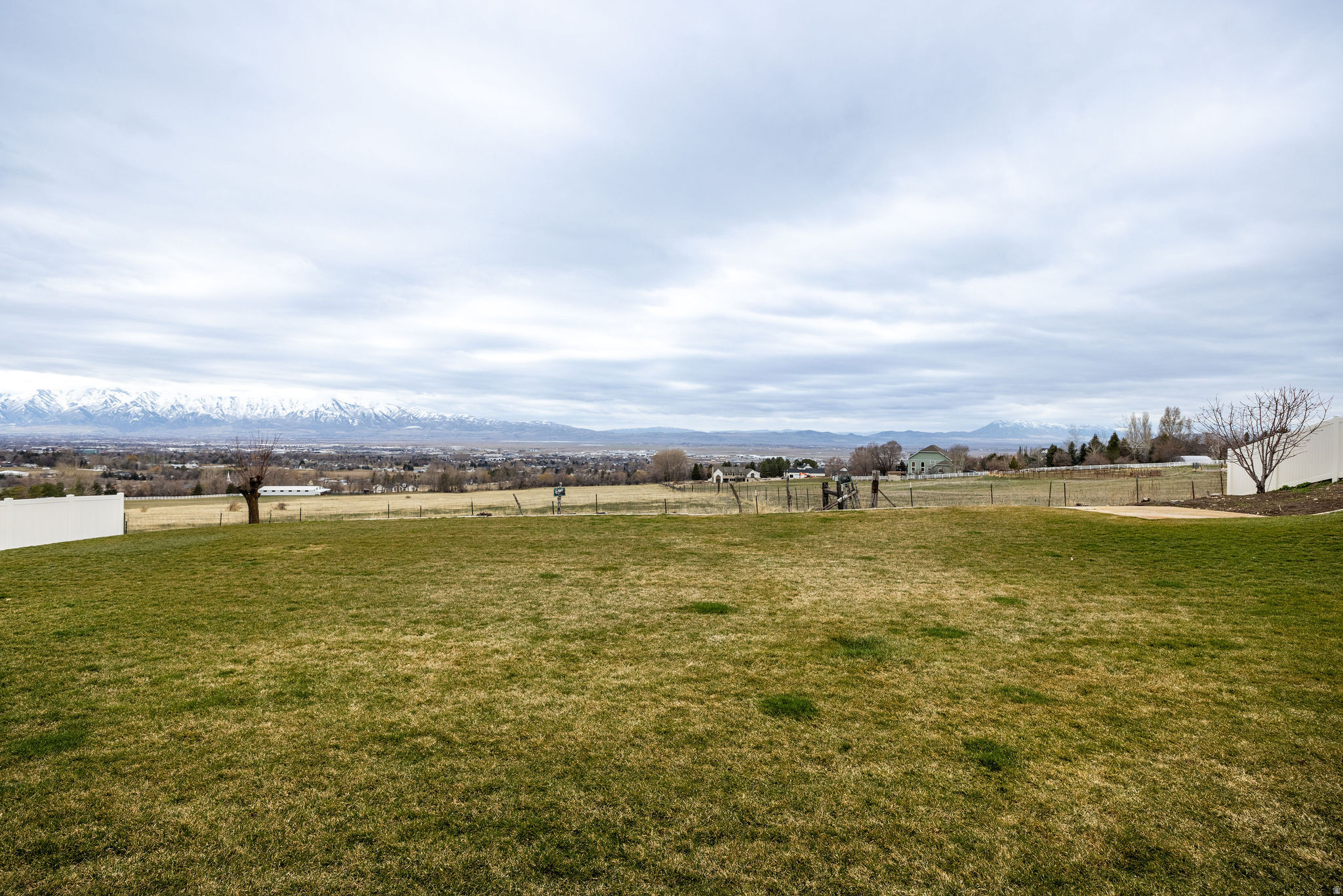 CANYON RIDGE - Residential