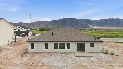 Tiny photo for 1404 S 110 W, Tremonton, UT 84337 (MLS # 2158019)