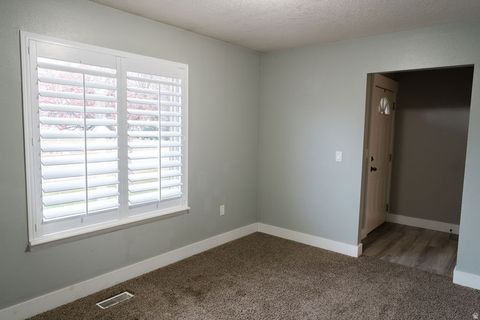 Tiny photo for 845 W 400 N, Payson, UT 84651 (MLS # 2127722)