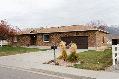 Tiny photo for 845 W 400 N, Payson, UT 84651 (MLS # 2127722)