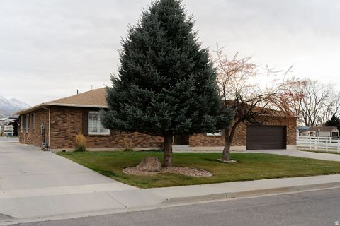 Tiny photo for 845 W 400 N, Payson, UT 84651 (MLS # 2127722)