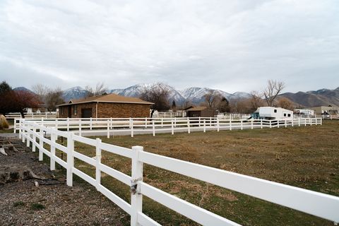 Tiny photo for 845 W 400 N, Payson, UT 84651 (MLS # 2127722)