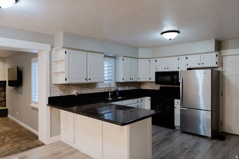 Tiny photo for 845 W 400 N, Payson, UT 84651 (MLS # 2127722)