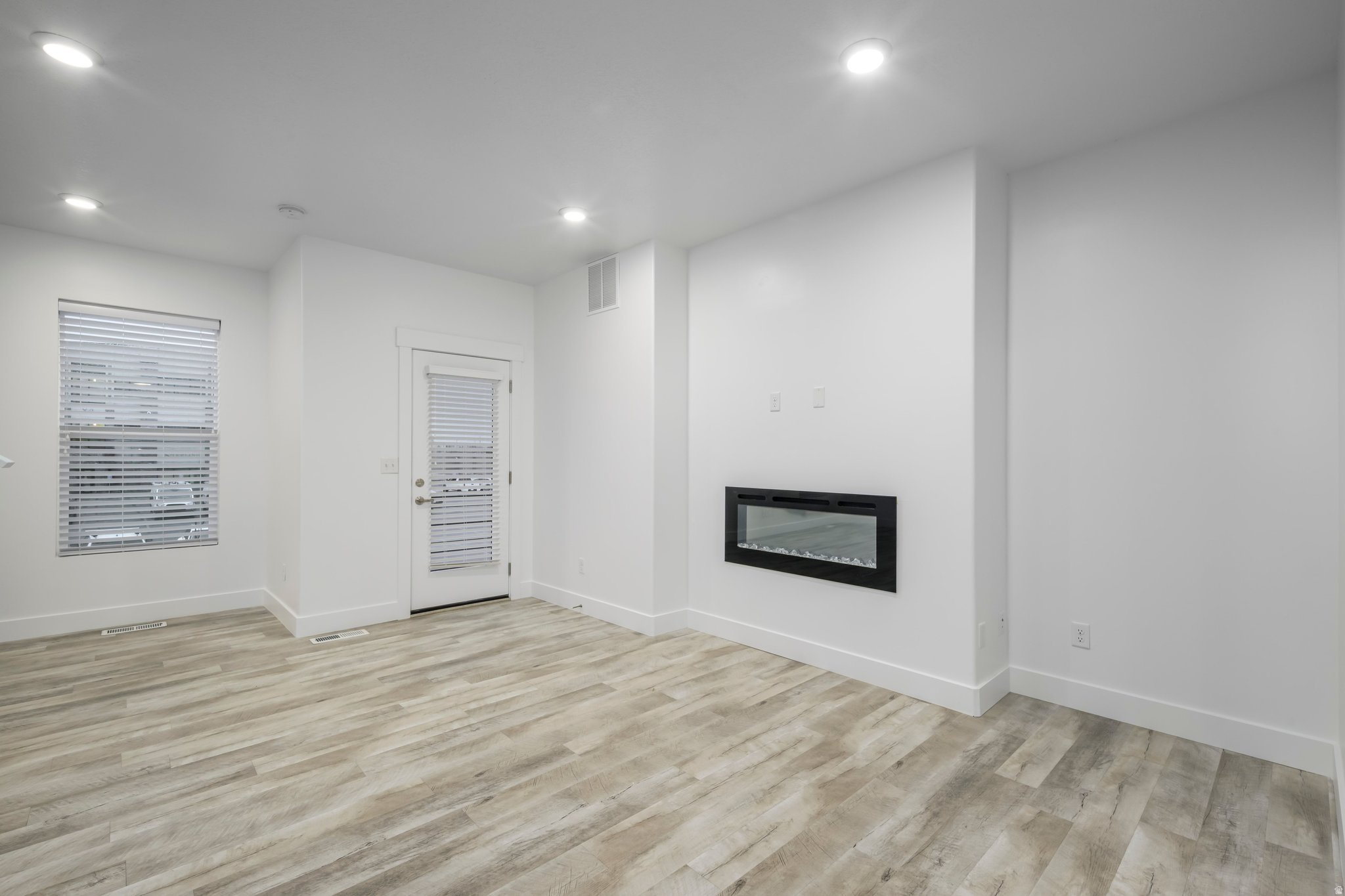 GRANTON SQUARE - Residential