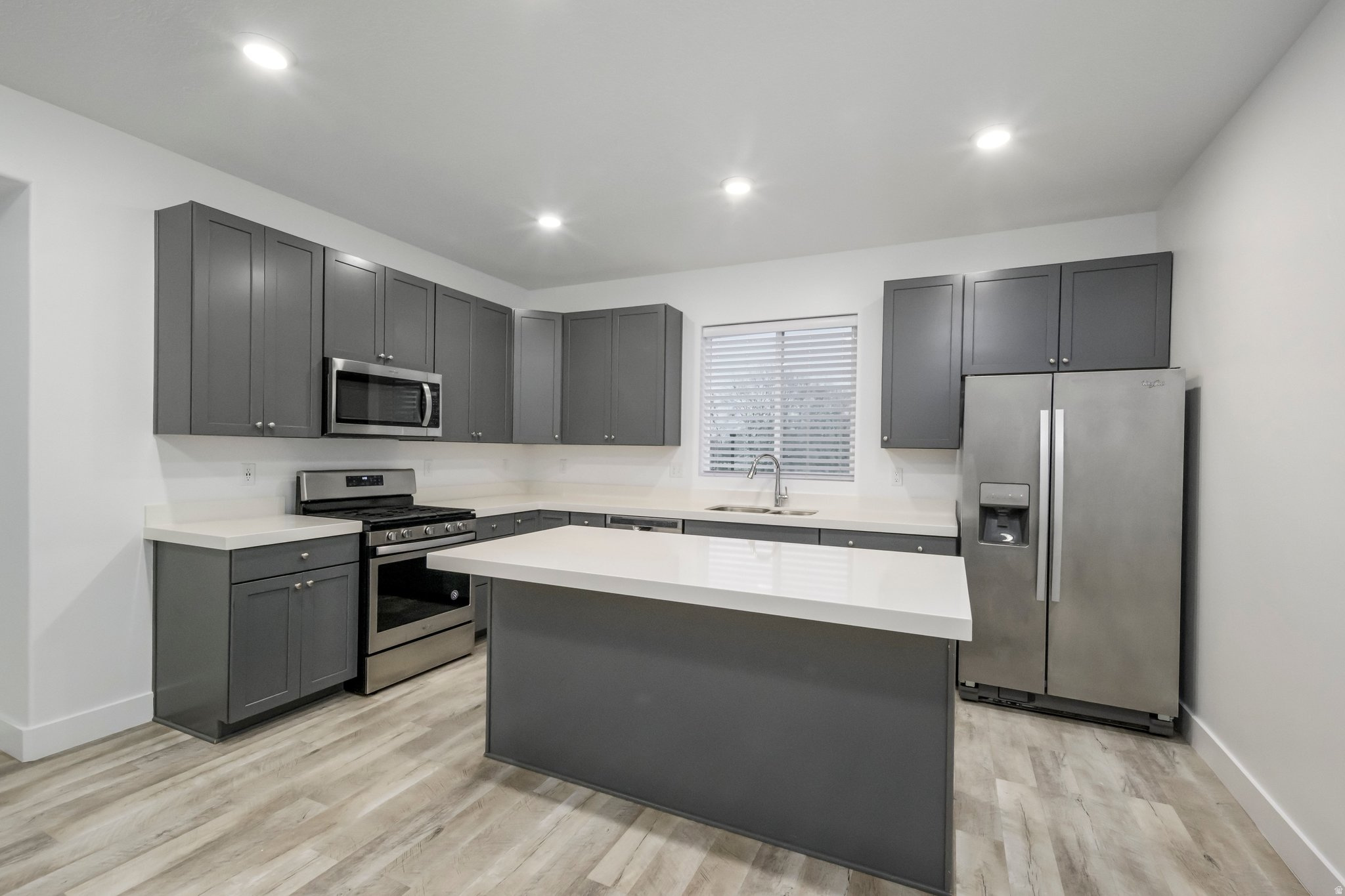 GRANTON SQUARE - Residential