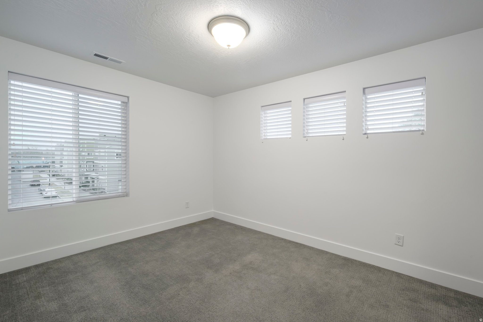 GRANTON SQUARE - Residential