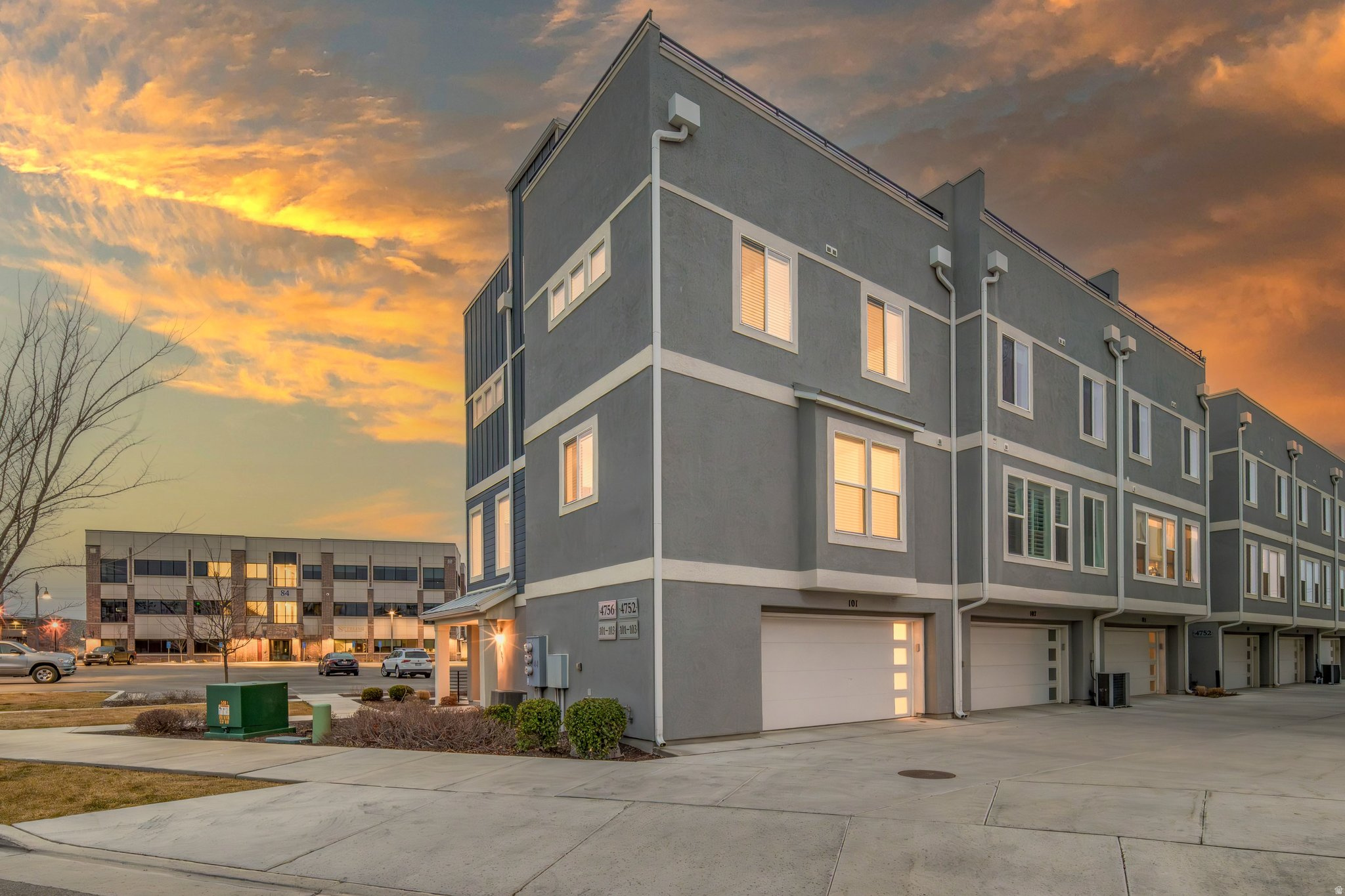 GRANTON SQUARE - Residential