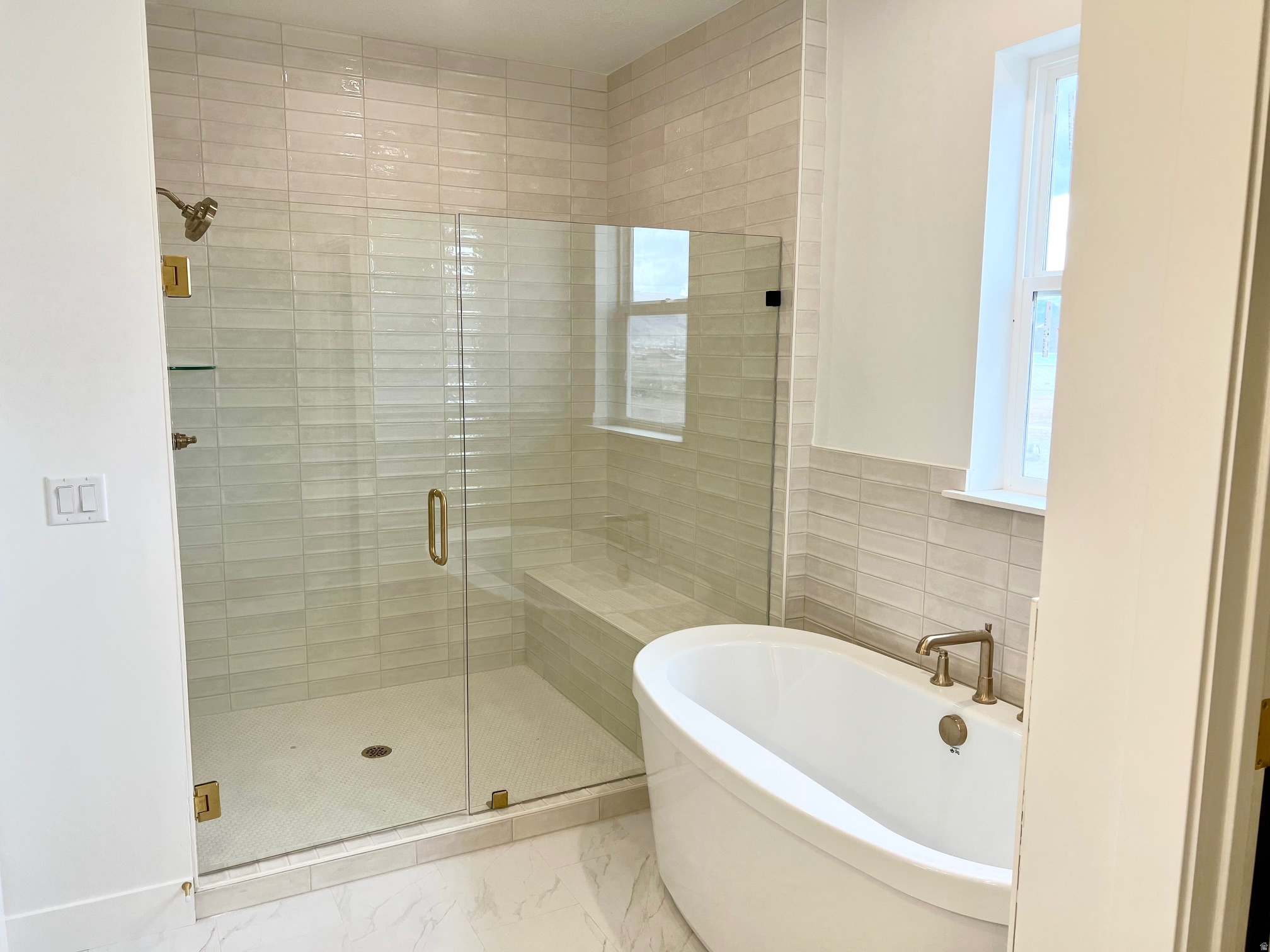 DAYBREAK - Residential