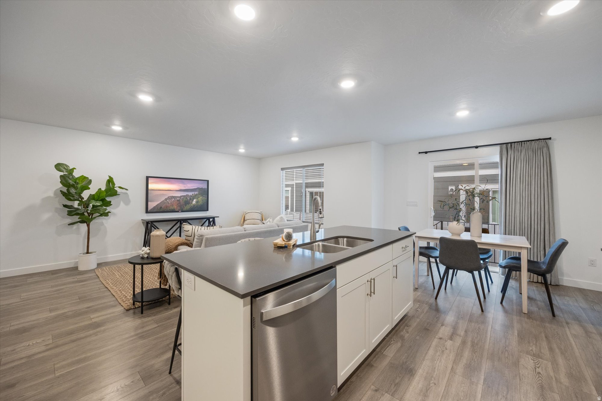 SPRING RANCH - Residential