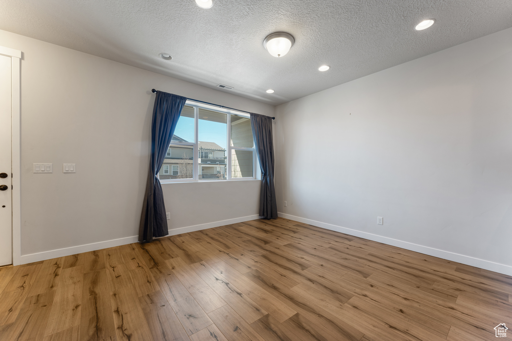 44 N Jackson Ave, Farmington, Utah image 3
