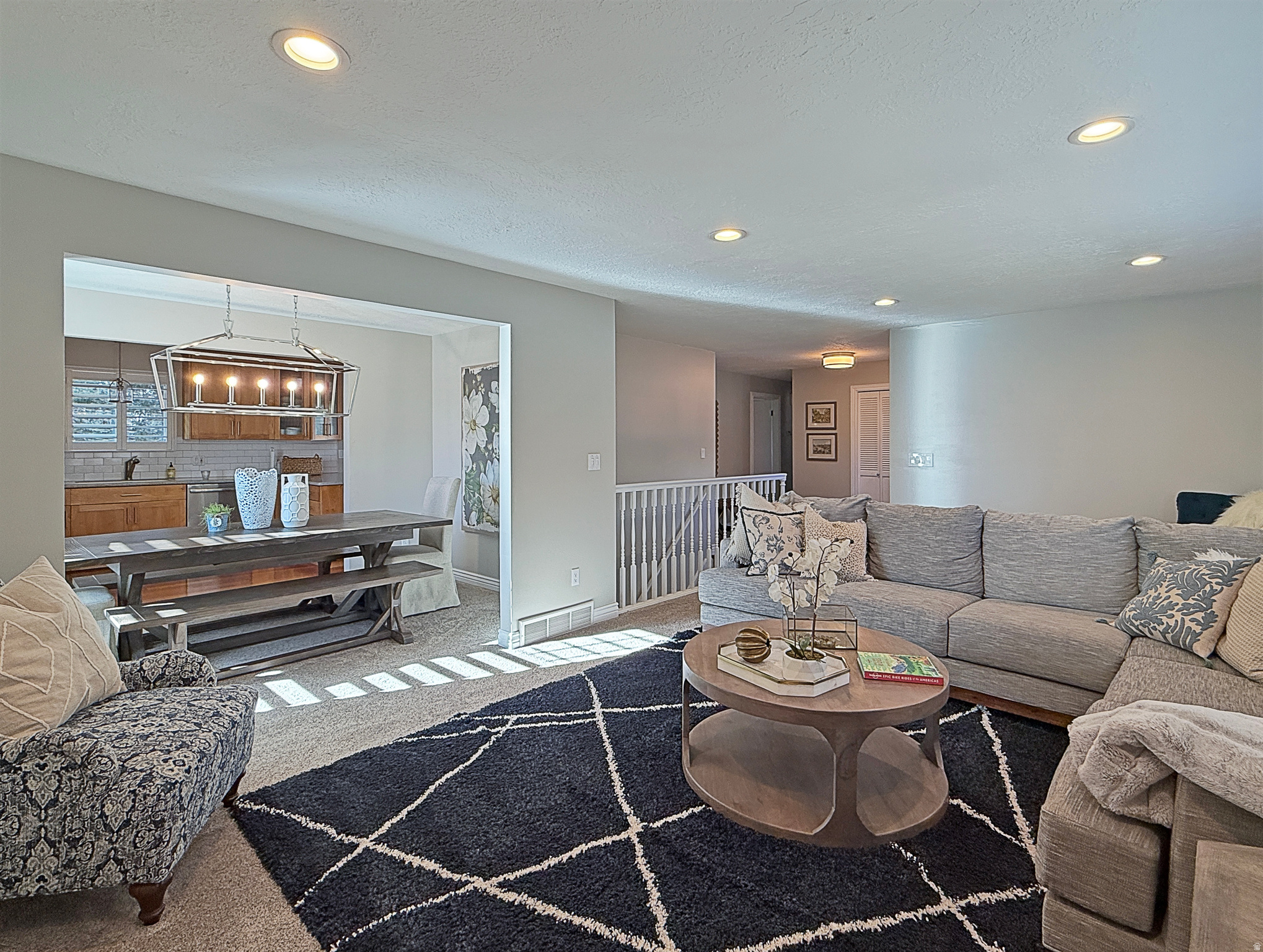 INDIAN HILLS - Residential