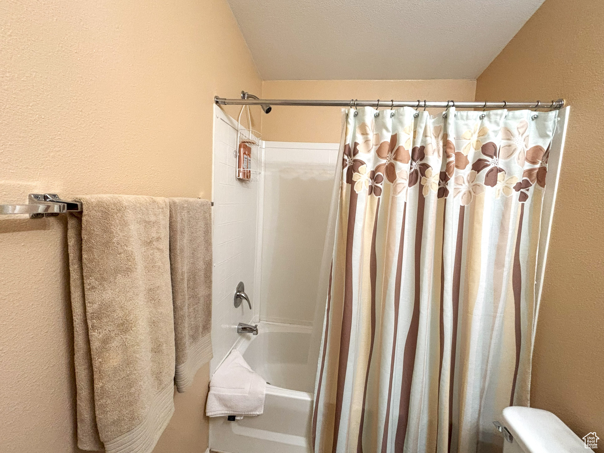 Moab, Utah 84532, United States, 3 Bedrooms Bedrooms, ,2 BathroomsBathrooms,Residential,Active,147743