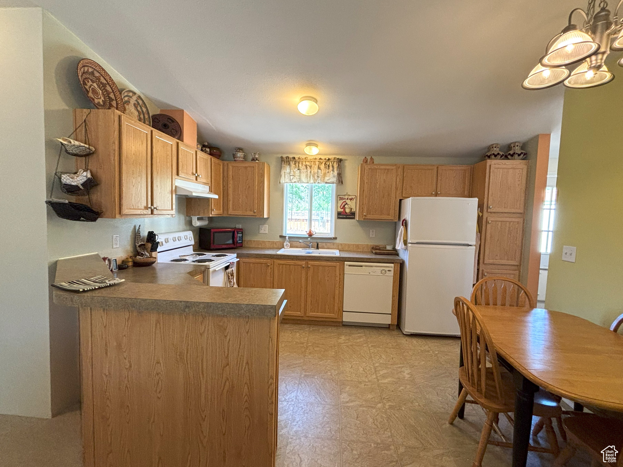 Moab, Utah 84532, United States, 3 Bedrooms Bedrooms, ,2 BathroomsBathrooms,Residential,Active,147743