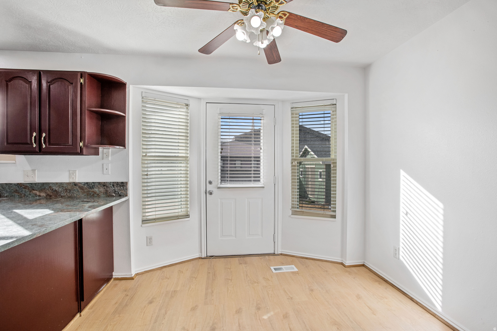 BROOKFIELD - Residential