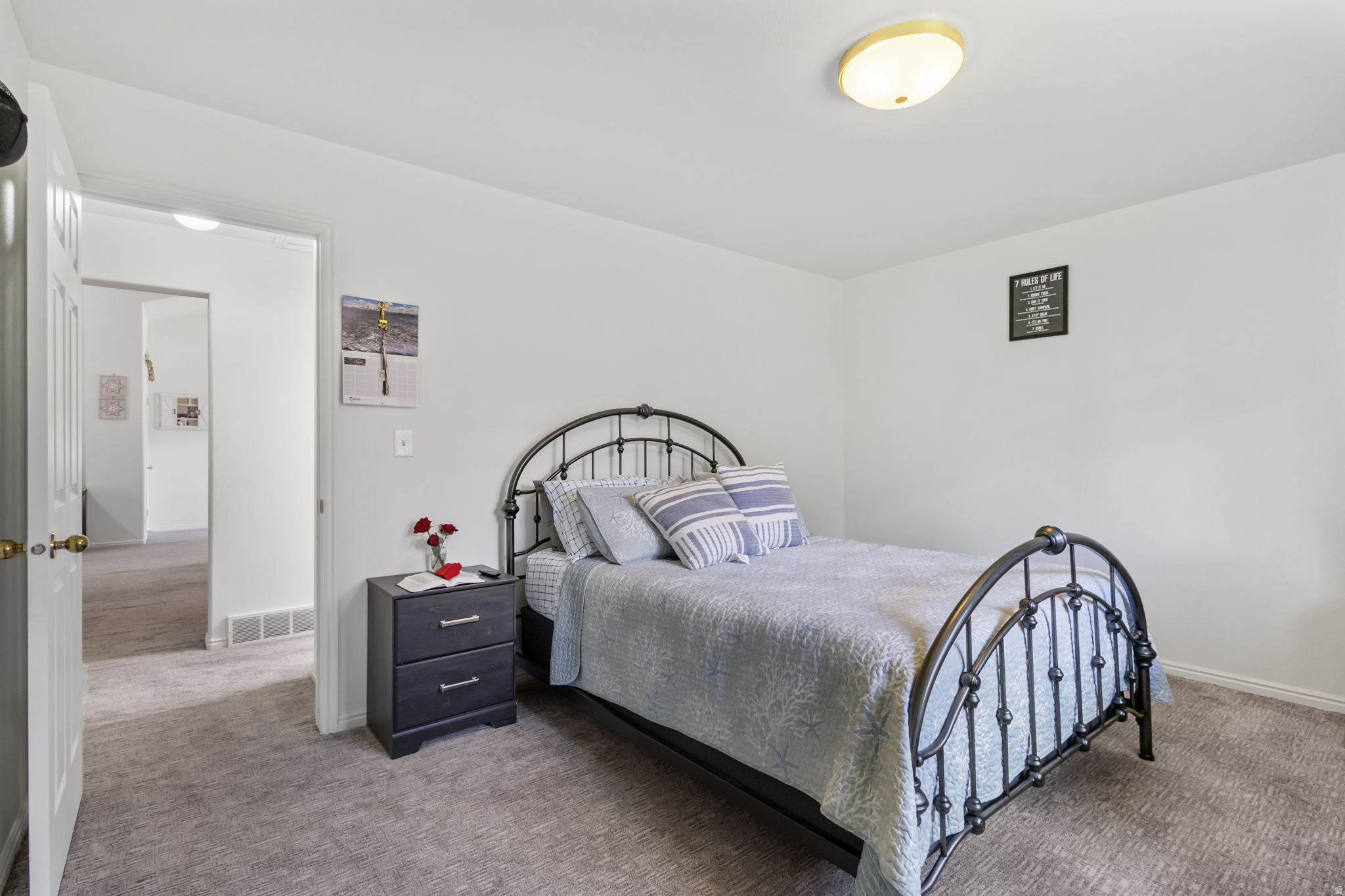 COUNTRY SIDE - Residential Income