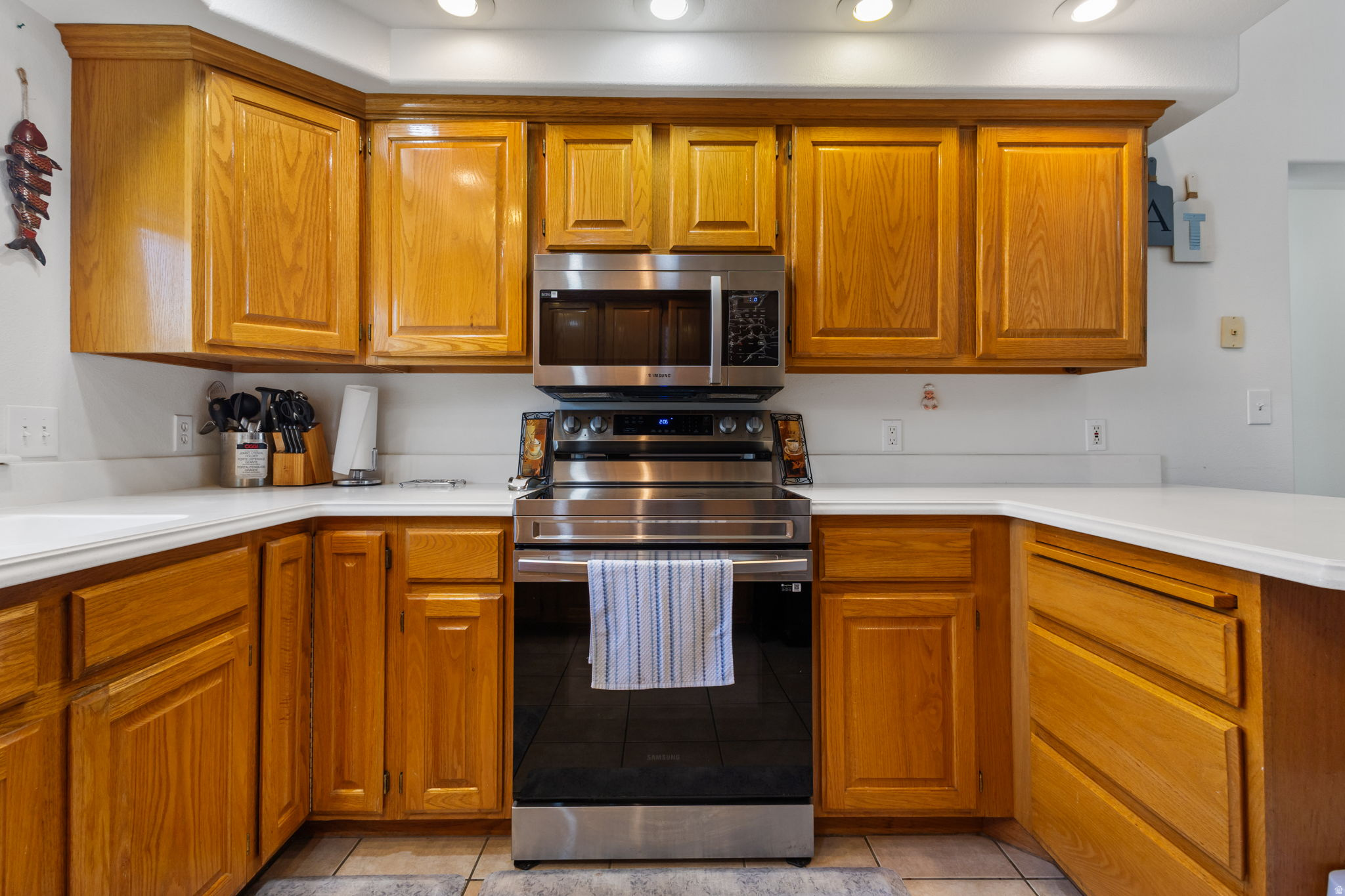 COUNTRY SIDE - Residential Income