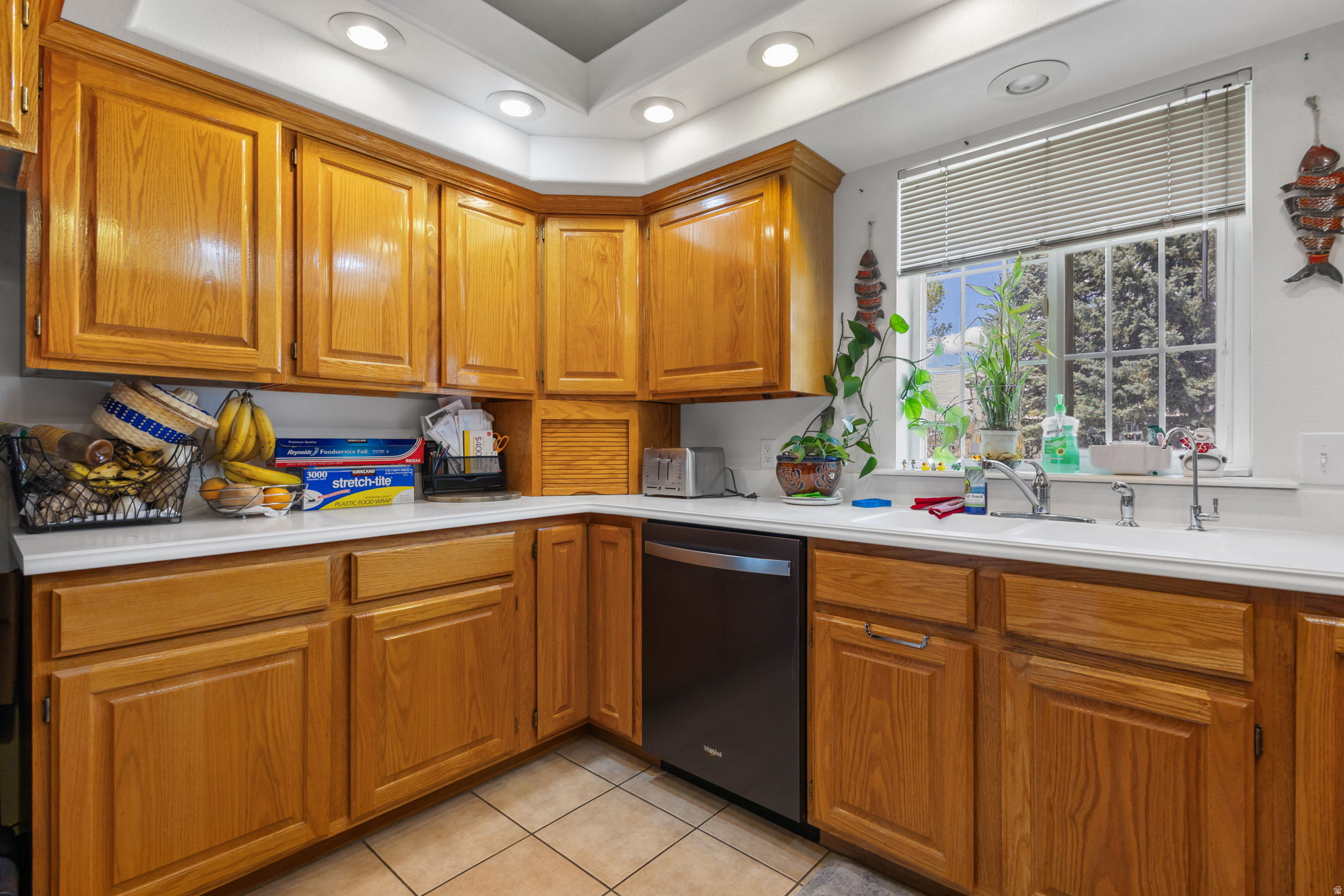 COUNTRY SIDE - Residential Income