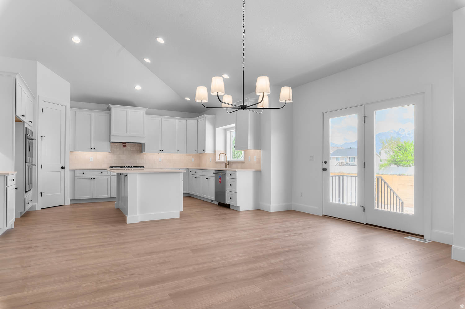 BIG WILLOW CREEK 312 - Residential