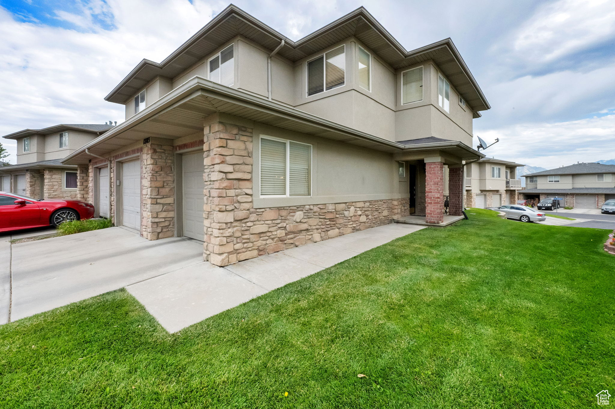 ASPEN SPRINGS PHASE 2 CONDO - Residential
