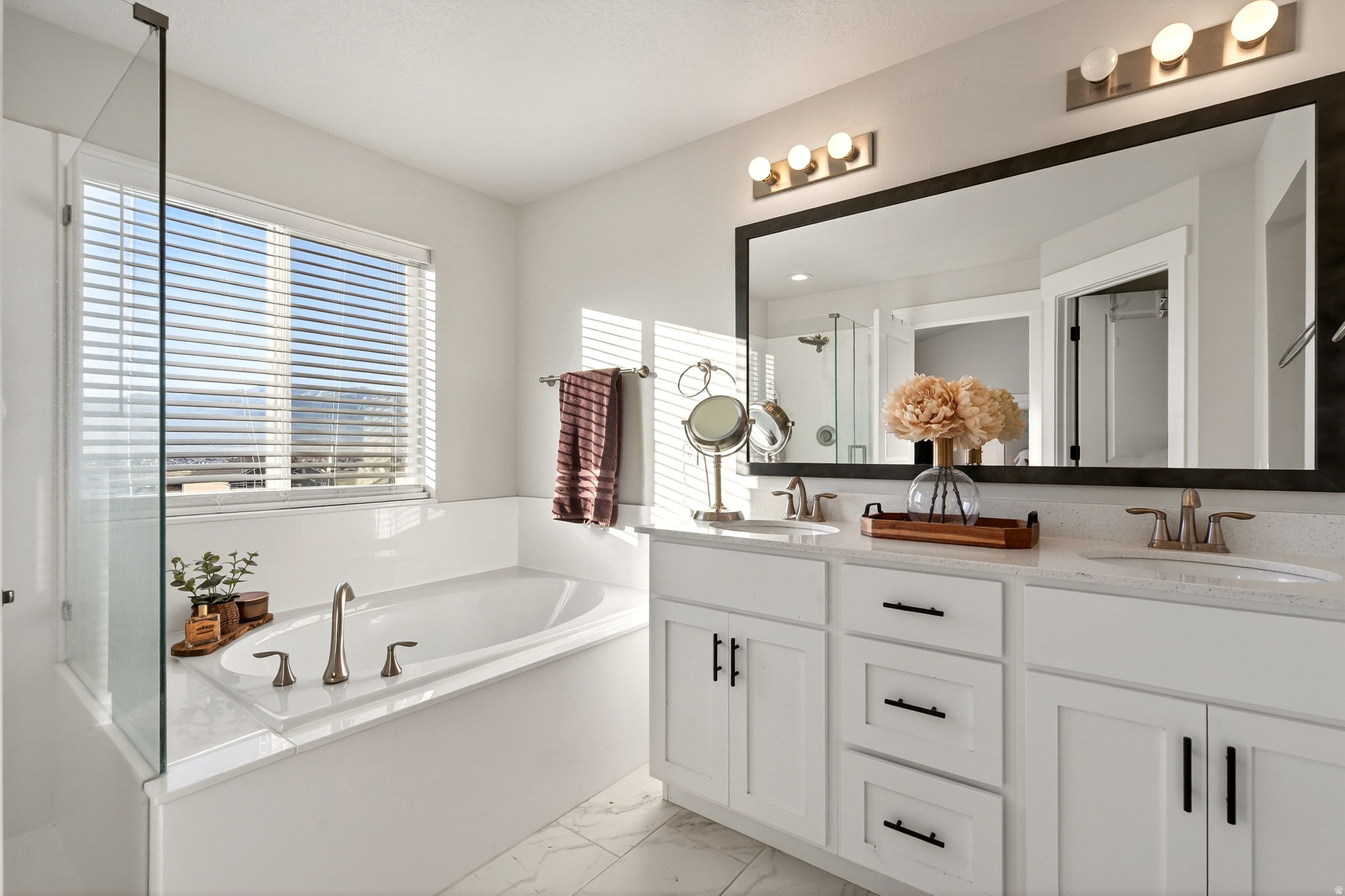 EAGLE POINT - Residential