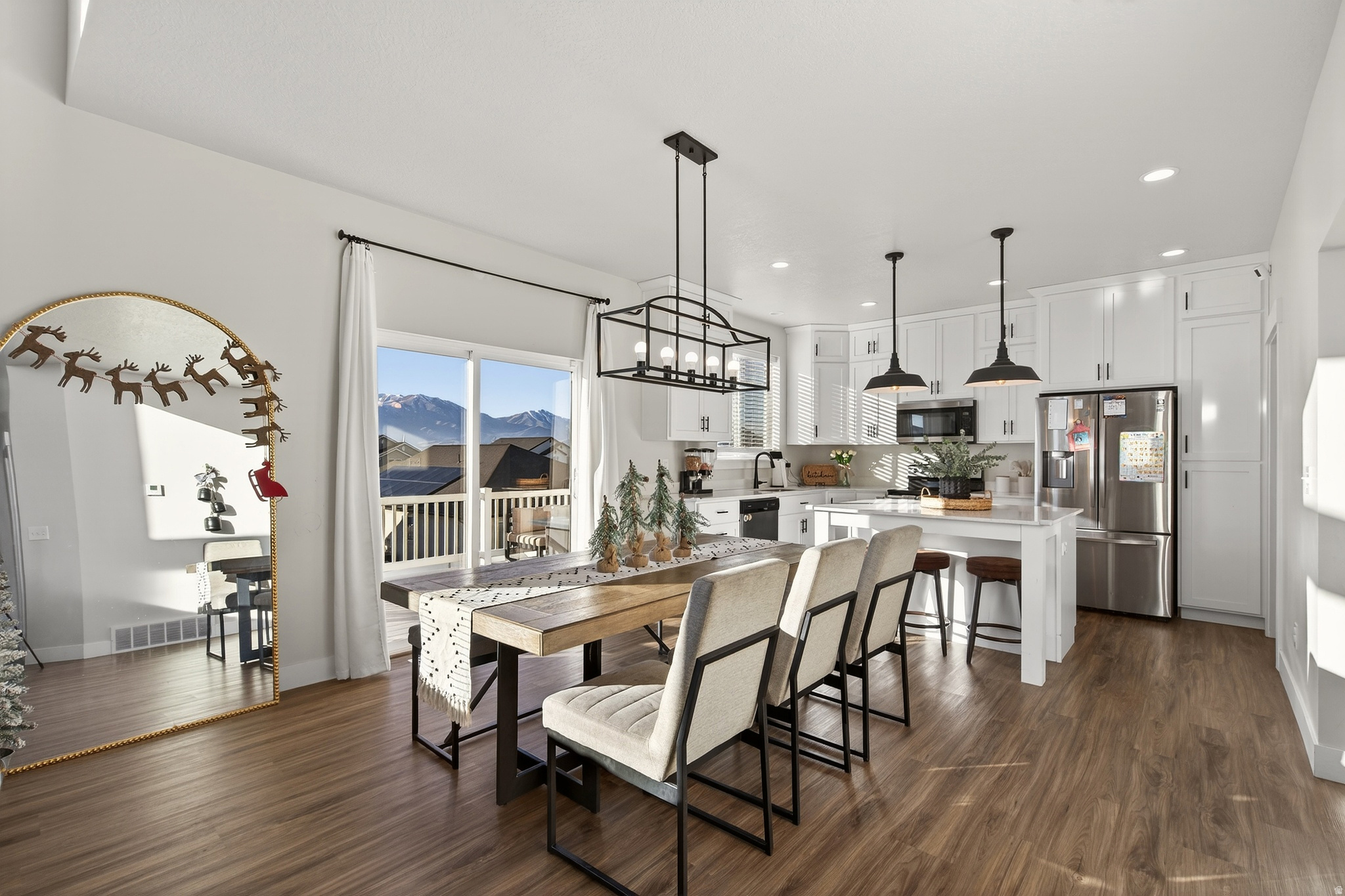 EAGLE POINT - Residential