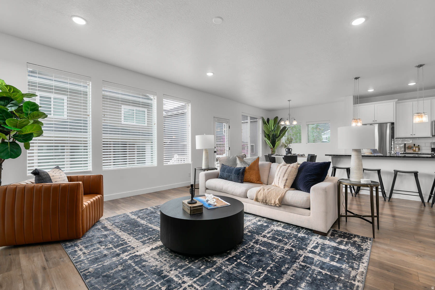 CEDAR CANYON - Residential