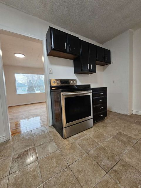 Tiny photo for 42 E SUNSET AVE, South Salt Lake, UT 84115 (MLS # 2142709)