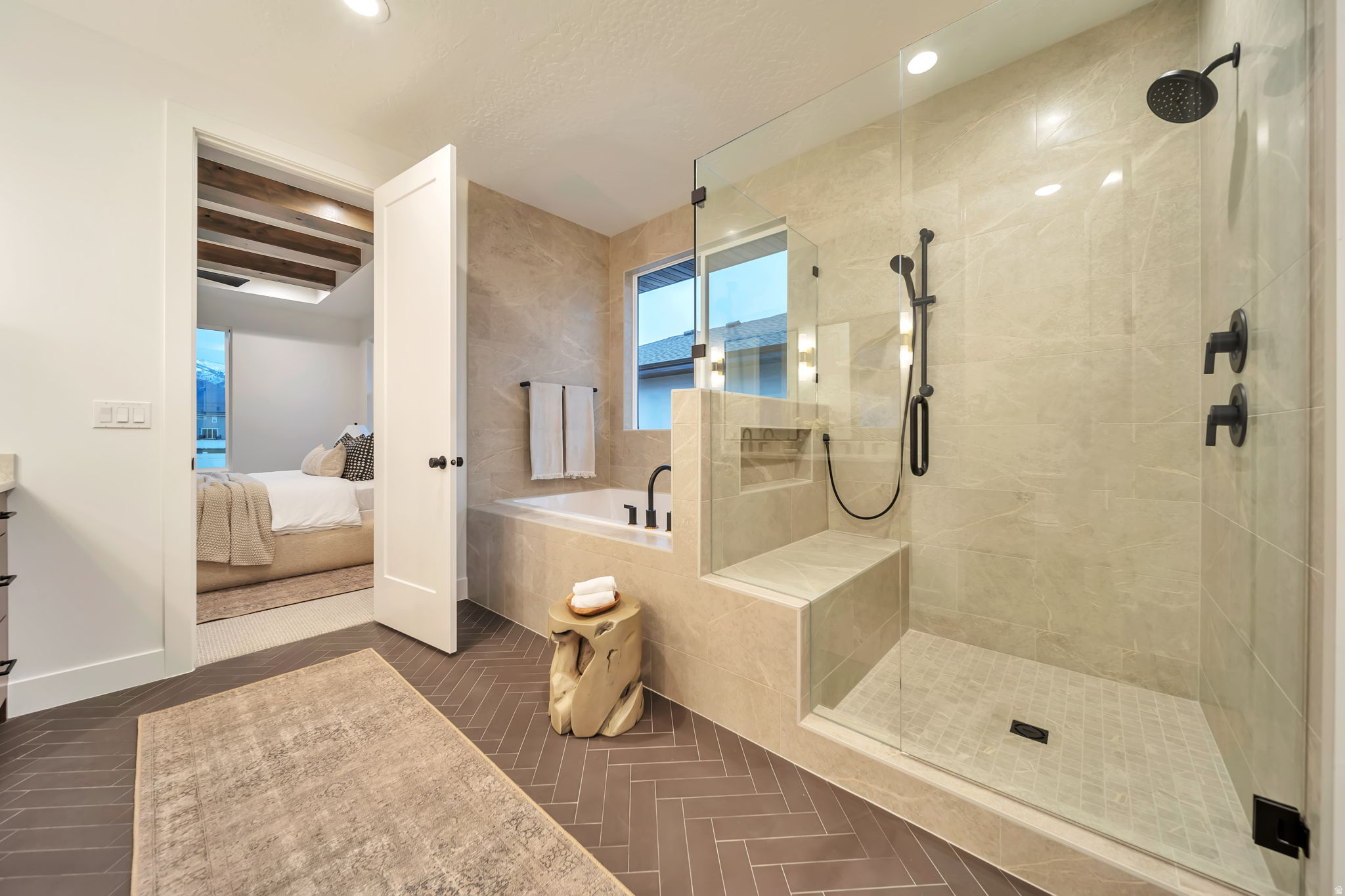 AMBER FIELDS - Residential