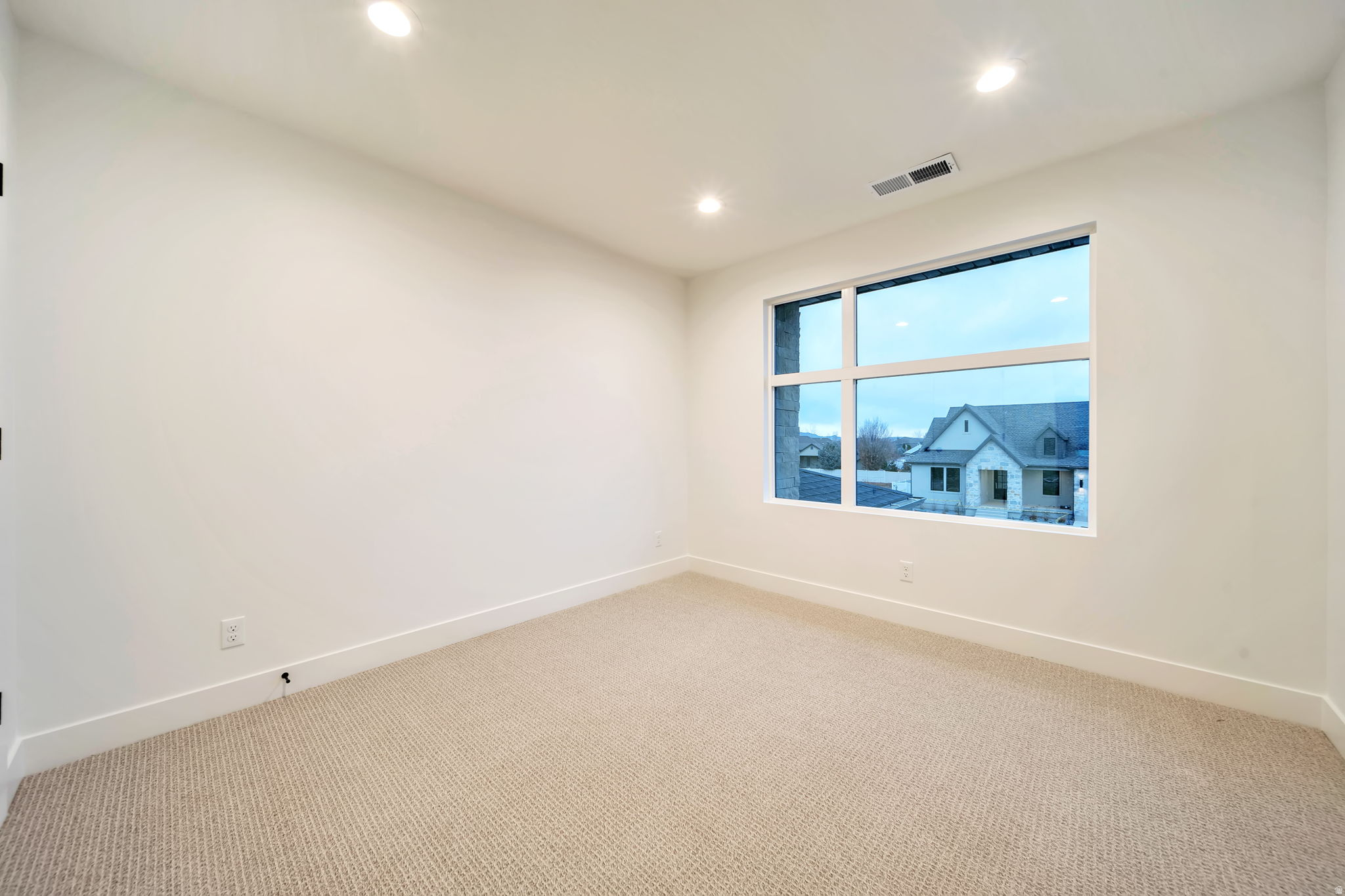 AMBER FIELDS - Residential