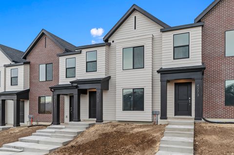 Photo of 4341 N BUCKSTONE WAY #1383, Lehi, UT 84048 (MLS # 2147316)