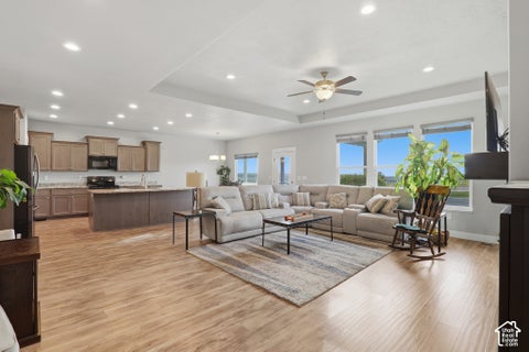 Tiny photo for 5679 S 650 E, Washington Terrace, UT 84405 (MLS # 2189616)