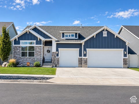 Photo of 5679 S 650 E, Washington Terrace, UT 84405 (MLS # 2189616)