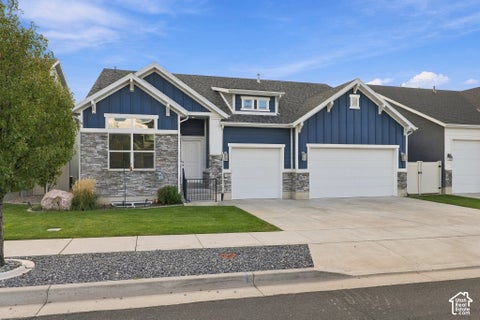 Tiny photo for 5679 S 650 E, Washington Terrace, UT 84405 (MLS # 2189616)