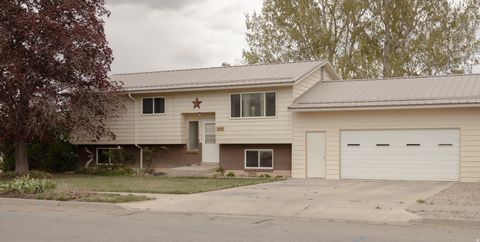 Photo of 324 N 300 W, Vernal, UT 84078 (MLS # 2153546)