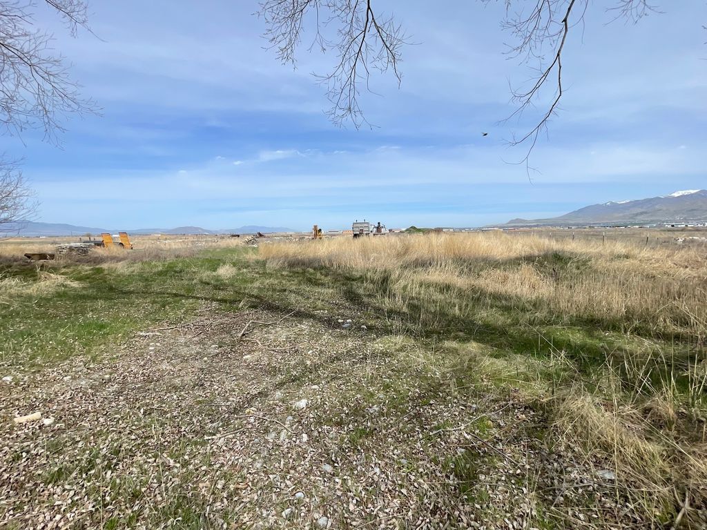 Photo of 777 W 2200 N, Logan, UT 84341 (MLS # 2146481)