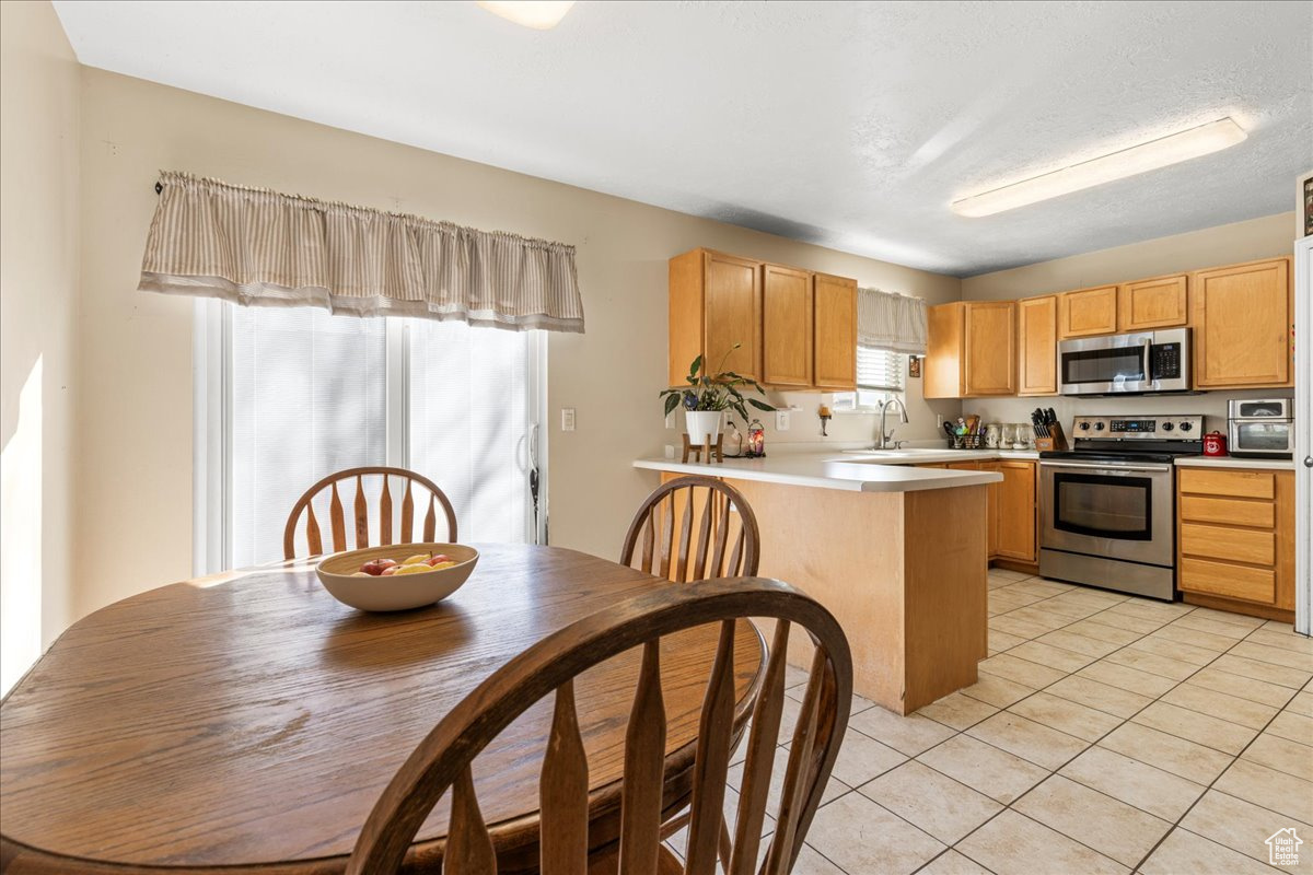 OQUIRRH MEADOWS SUB - Residential