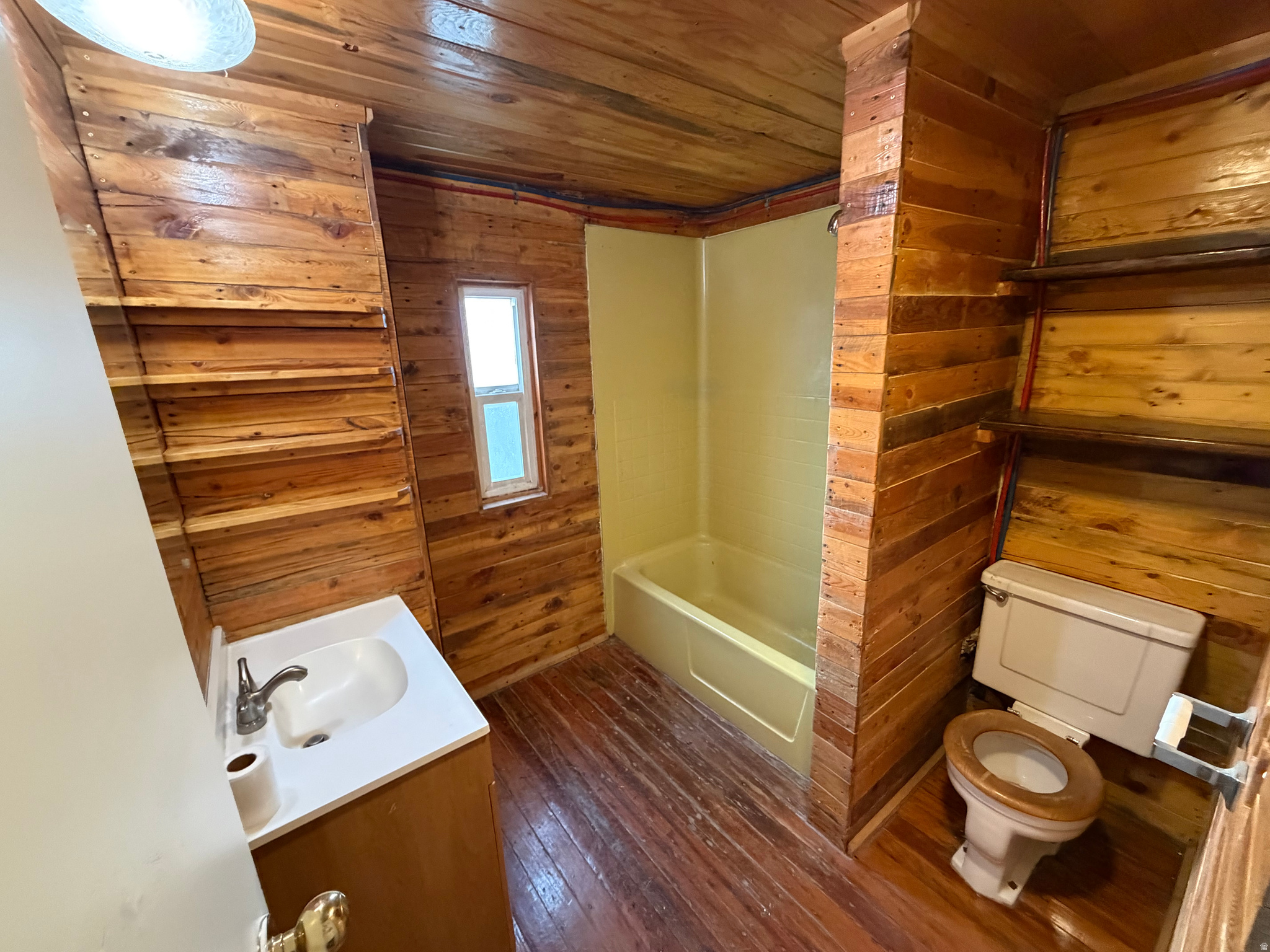 THE CREEK RENTALS - Residential