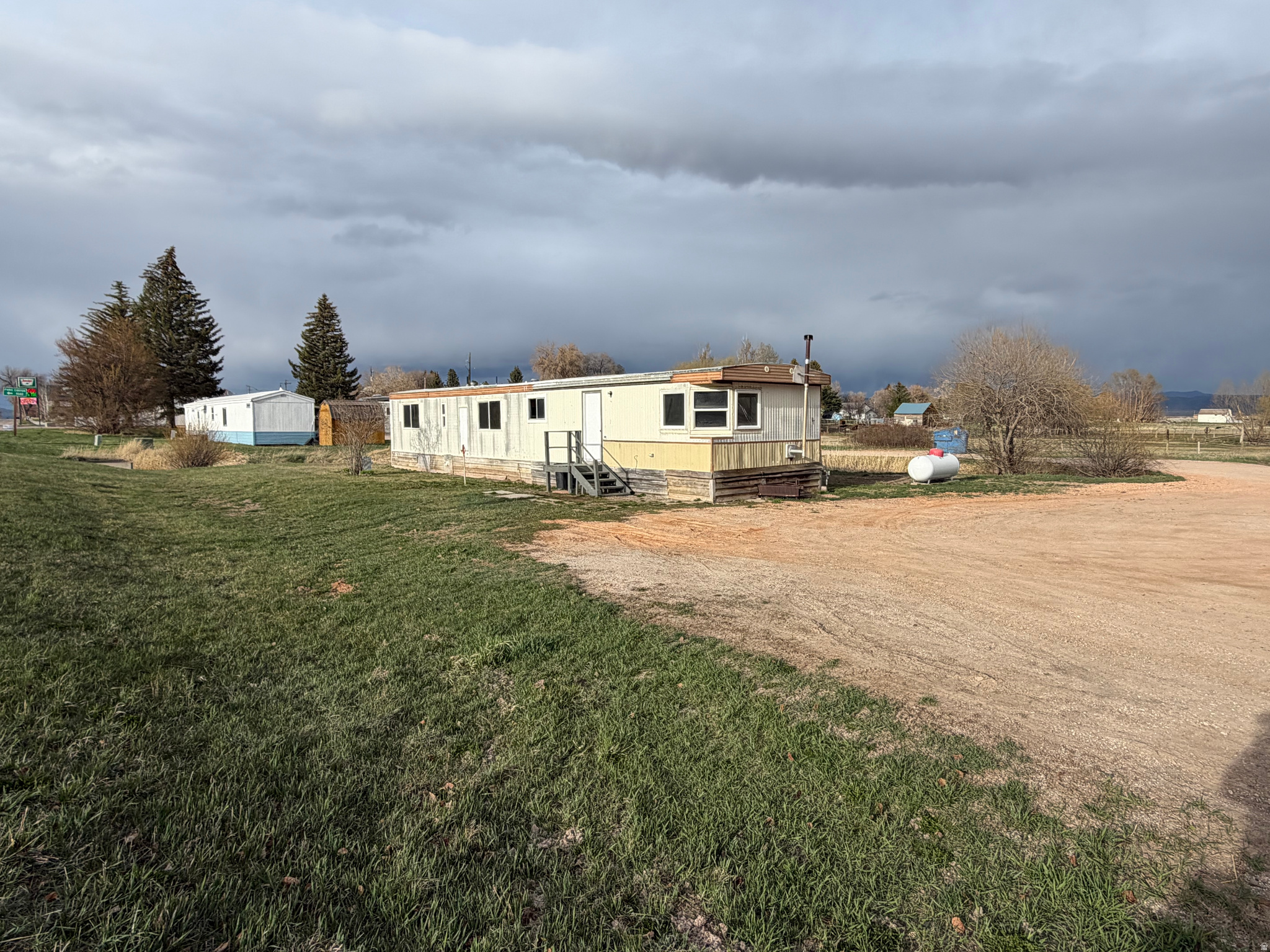 THE CREEK RENTALS - Residential