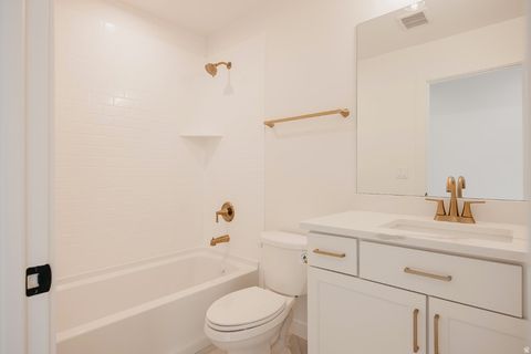 Tiny photo for 1632 W CANYON RIM RD E, Lehi, UT 84048 (MLS # 2124589)