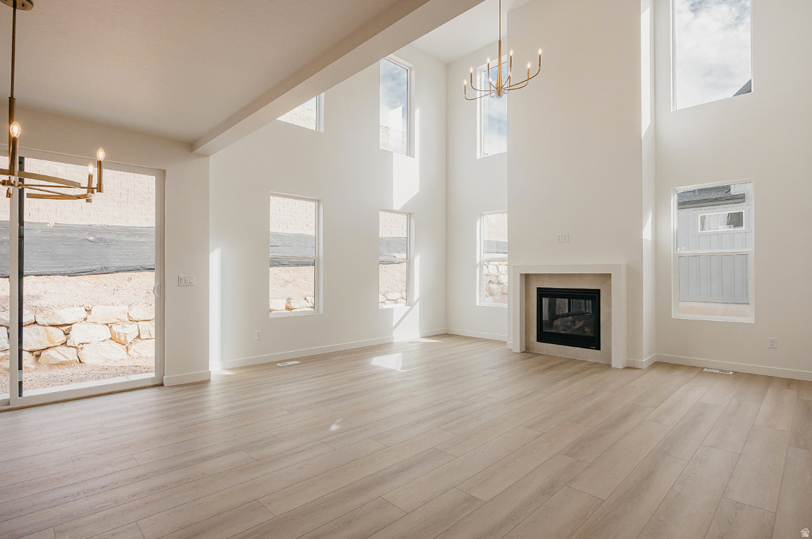 CANYON POINT - Residential