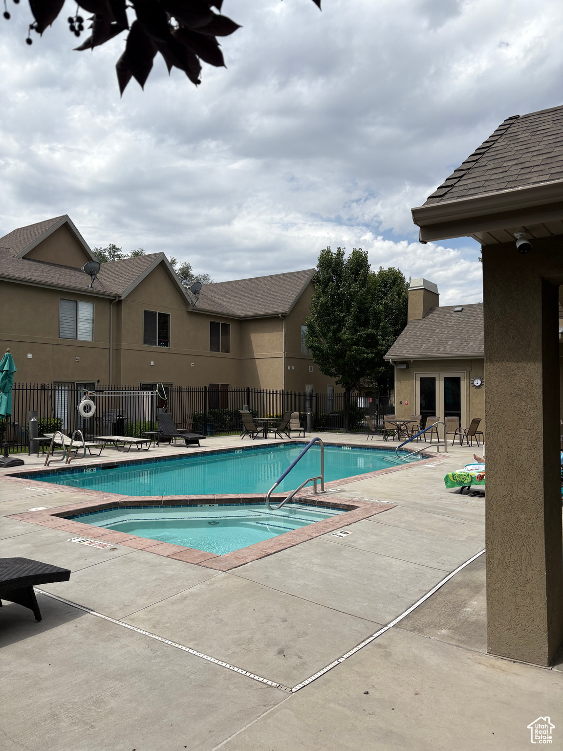 COTTAGES - Residential