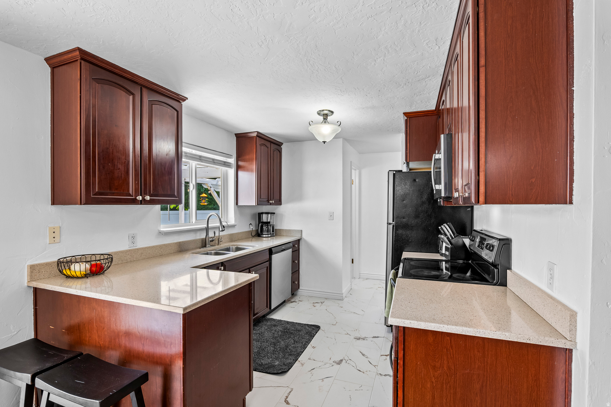 MOUNTAIN VISTA - Residential