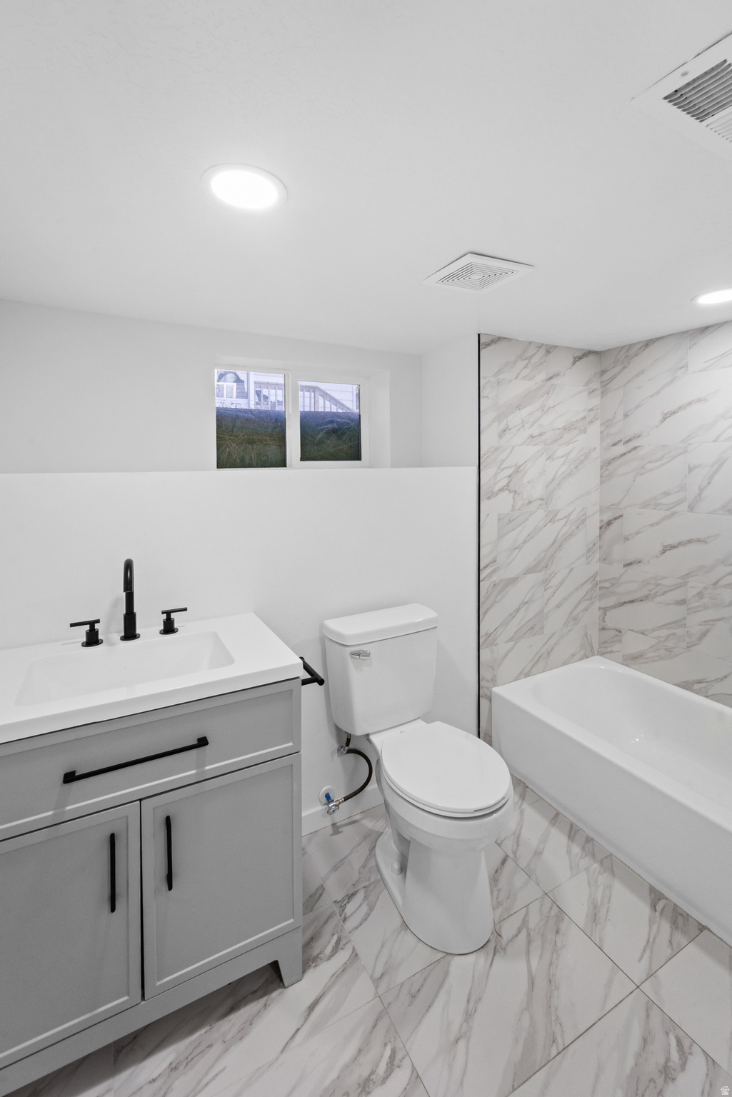 OAKLEY - Residential