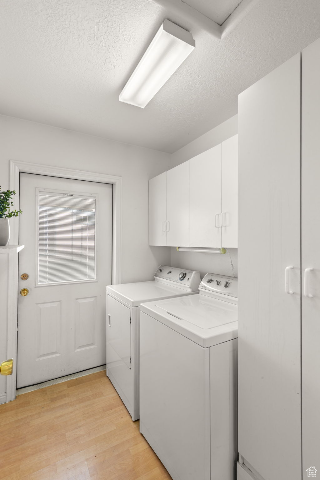 KINGS ROW EST 1 - Residential