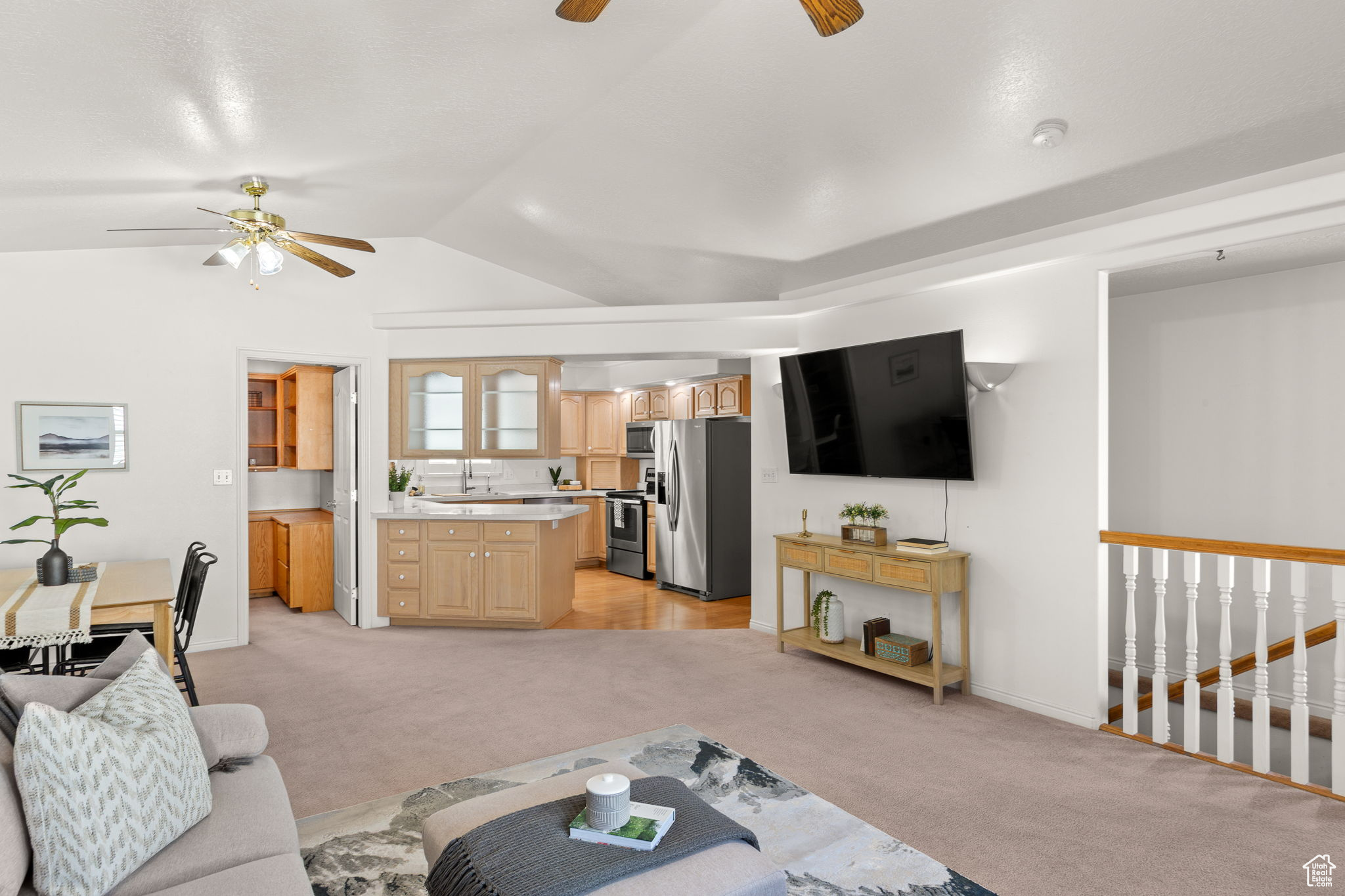 KINGS ROW EST 1 - Residential