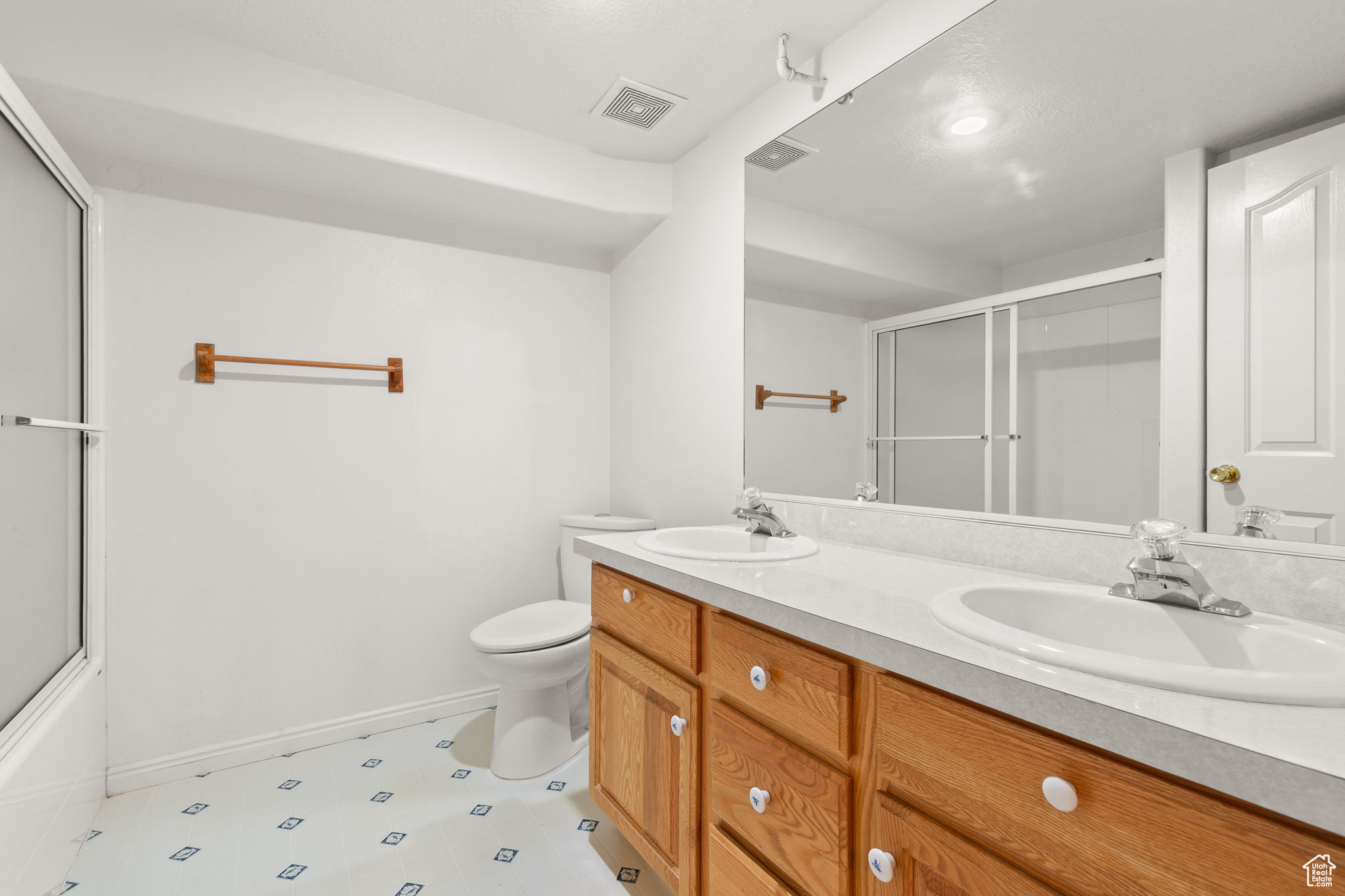KINGS ROW EST 1 - Residential