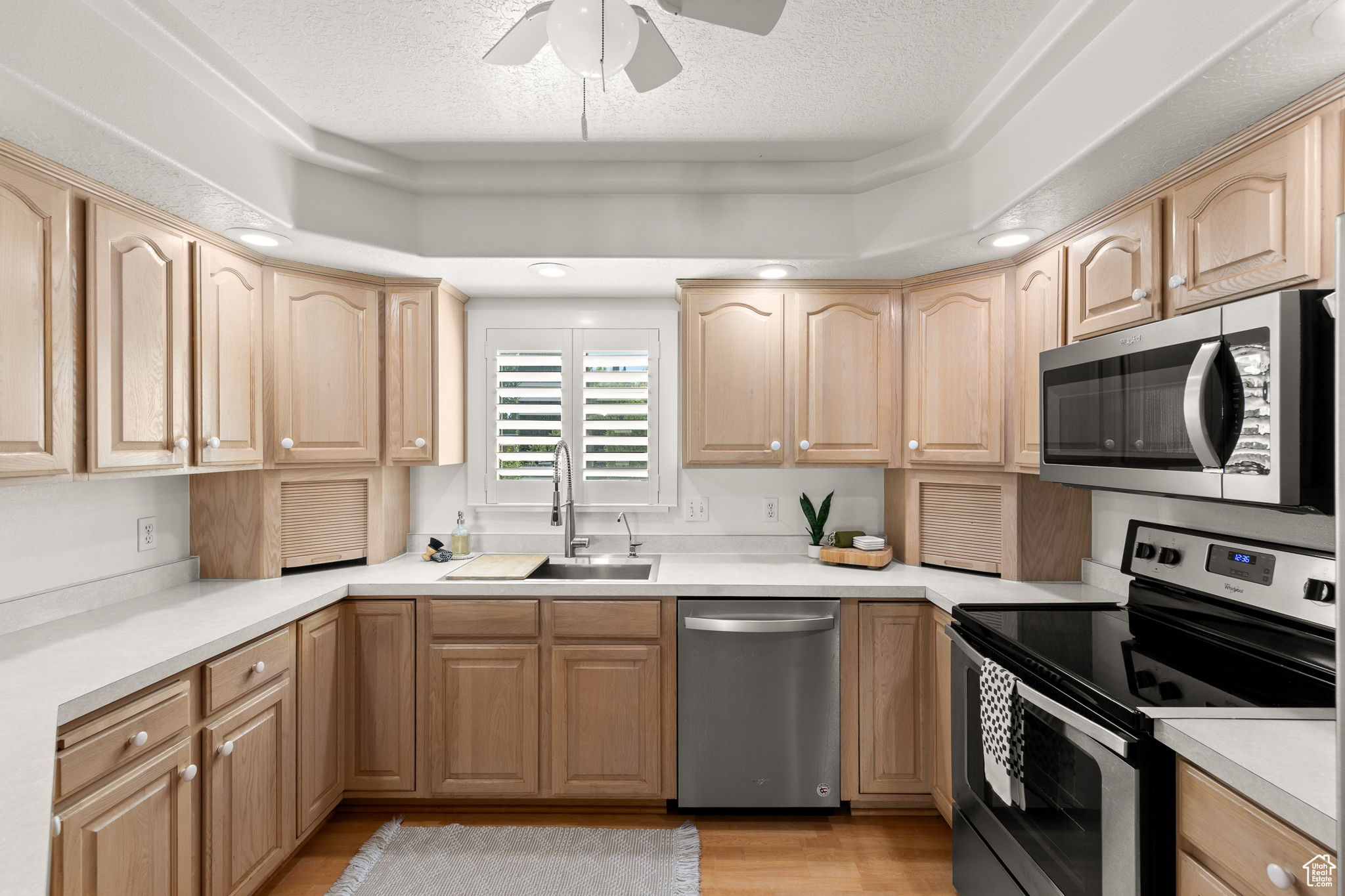 KINGS ROW EST 1 - Residential