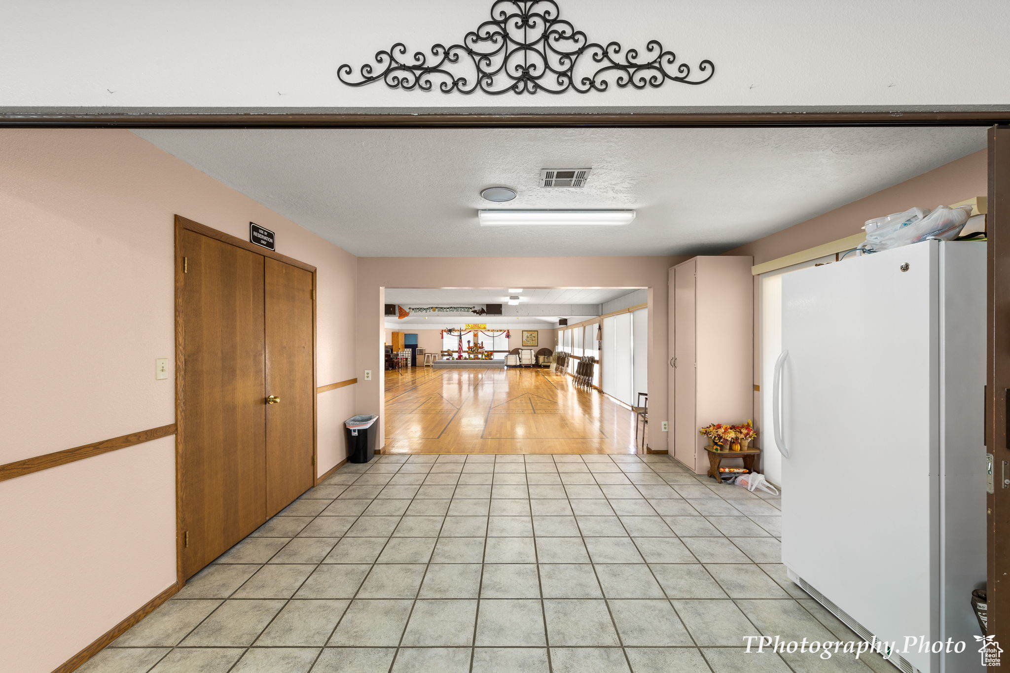 KINGS ROW EST 1 - Residential